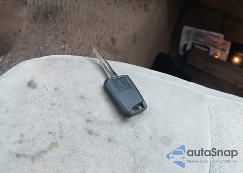 2006 Mercury Grand Marquis Gs from USA, damaged, VIN 2MEFM74V46X641111